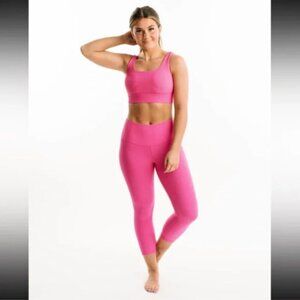 Zyia Active | Pink Ribbed Muted Magenta Hi-Rise Crop Leggings Size Medium (6-8)